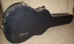 Gibson ES-347 Ebony 1980 case closed.jpg